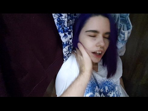 ❤️ Löysin siskoni kaapista ja autoin häntä laukeamaan ❌  Seksi at us fi.pornodil.ru ❤